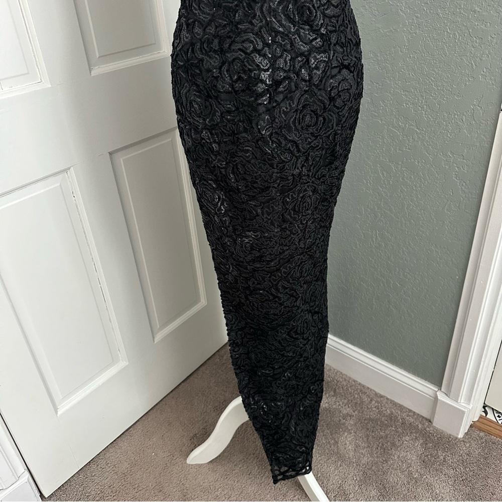 LULU’S STATELY AURA MESH VELVET STRAPLESS BUSTIER MAXI DRESS - Picture 15 of 16